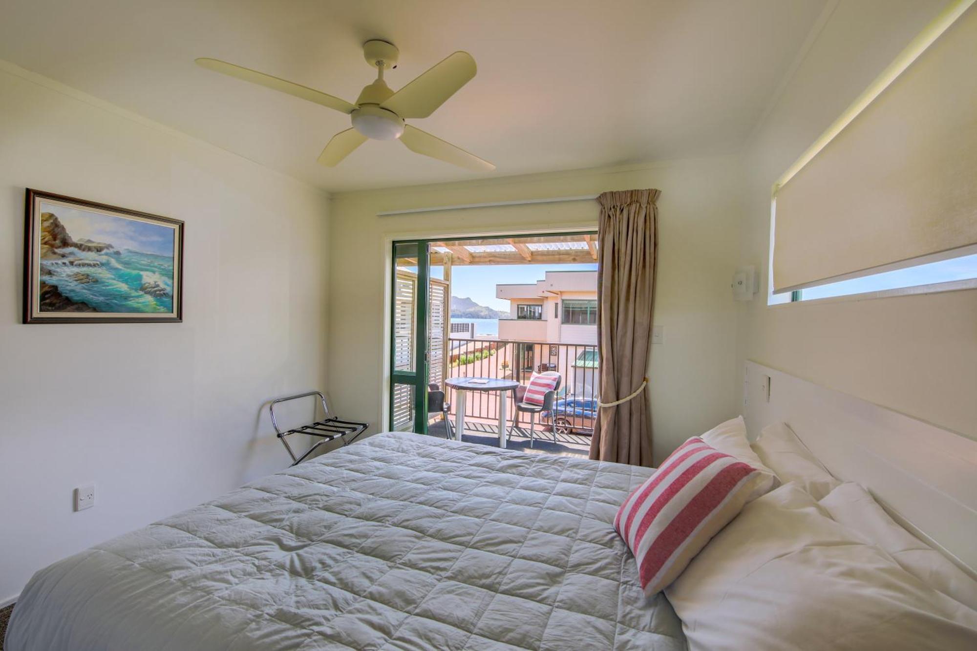 Blue Marlin Apartments Whitianga Kültér fotó
