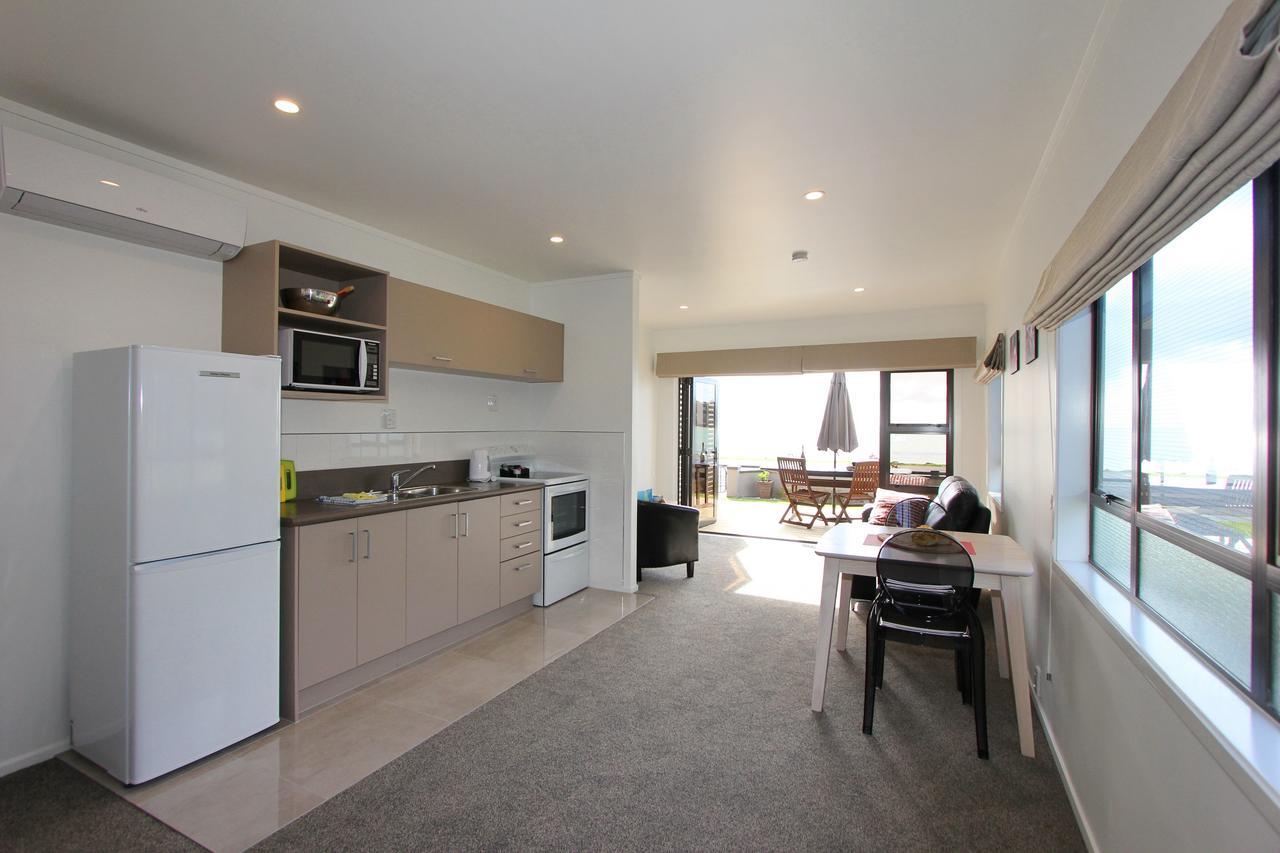 Blue Marlin Apartments Whitianga Kültér fotó